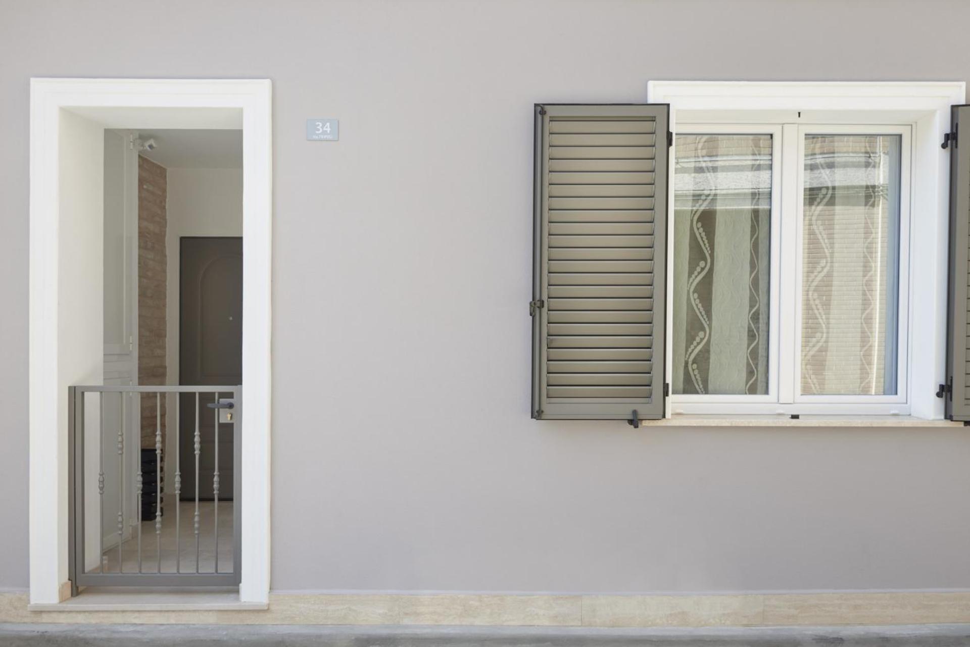 Moderno Appartamento In Pieno Centro 西维尔诺瓦·马尔凯 外观 照片